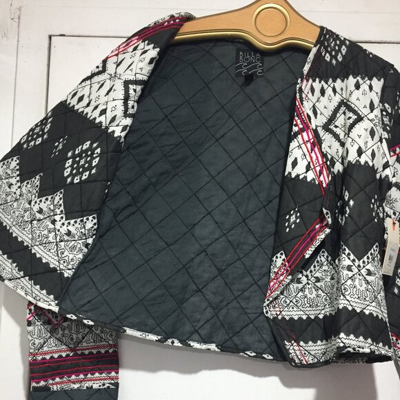 BILLABONG OPEN FRONT CROPPED QUILTED JACKETS SIZE M - Picture 7 of 9